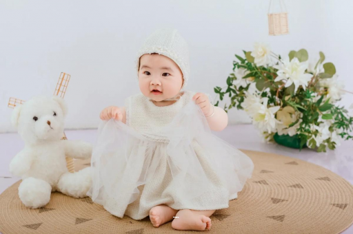 石狮宝宝不吃奶怎么办